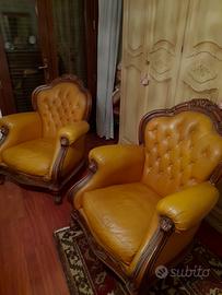 Poltrone in pelle arancioni