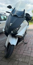 Yamaha T-Max 530