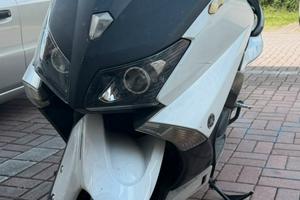 Yamaha T-Max 530