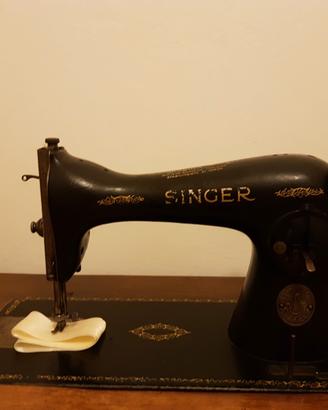 Macchina da cucire Singer d'epoca