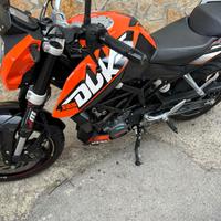 KTM Duke 125 