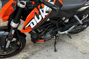 KTM Duke 125 