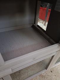 pollaio in legno 
