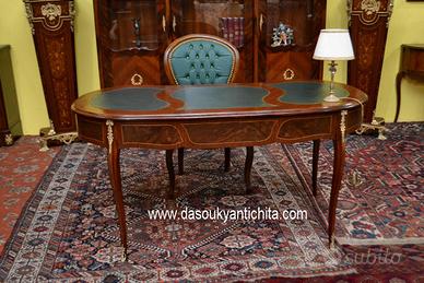 Scrivania stile Luigi XV a fagiolo cm. 160