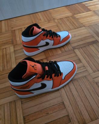 Nike Air Jordan 1 Mid SE Turf Orange