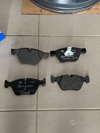 ATE | 13.0470-7268.2 Kit pastiglie BMW