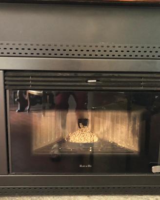 Inserto a pellet Ravelli R 1000 PRO 9 kW