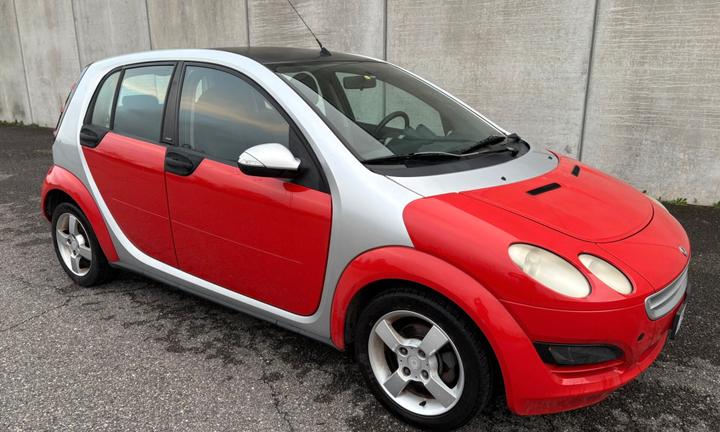 Smart ForFour 1.5 cdi 68CV NEOPATENTATI
