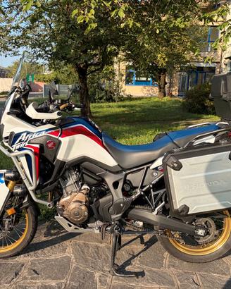Honda CRF 1000 AFRICA TWIN DCT TRAVEL EDITION
