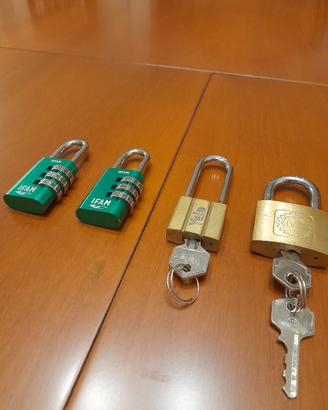 2 lucchetti a combinazione e 2 a chiave.