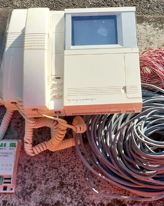 Kit videocitofono BTicino Terraneo con due monitor