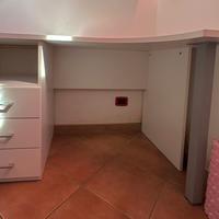 Scrivania in legno - mobilificio