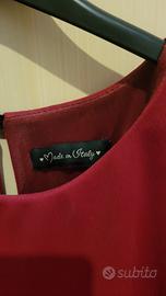 abito rosso a balze 