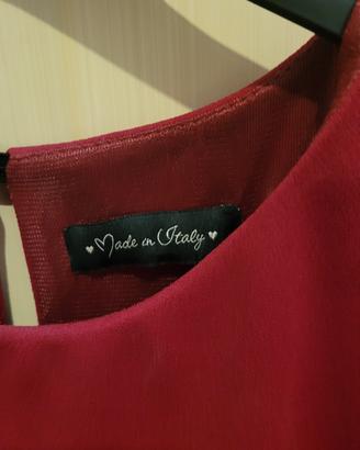 abito rosso a balze 