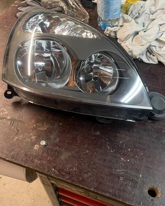 Faro destro reno clio II 01-05