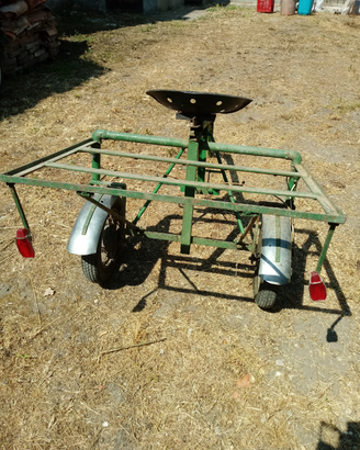 Seggiolino da spostamento per motozappa