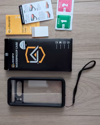 Google Pixel 8 Pro cover subacquea 