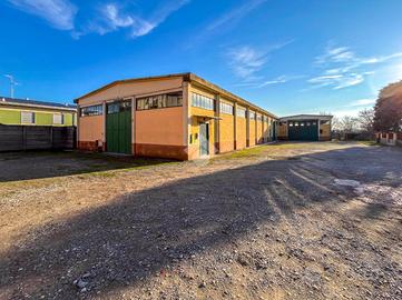 CAPANNONE A SORESINA