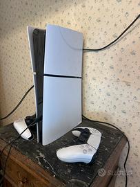 PlayStation 5 digital + 2 joystick