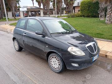  lancia Ypsilon 1.2 benzina in perfette condizioni