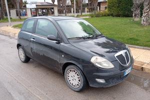  lancia Ypsilon 1.2 benzina in perfette condizioni