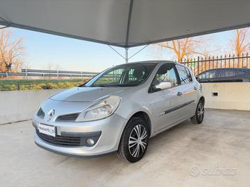 RENAULT Clio 1.2 16V 5 porte GPL FINO AL 09/2029