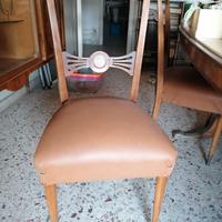 sedie in stile di  legno