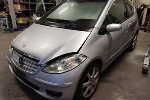 Ricambi MERCEDES CLASSE A 150 W169 1498cc B 2005