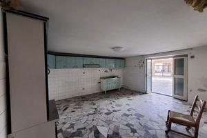 Magazzino Crispano [VIA CARDUCCI DEPOSITACG]