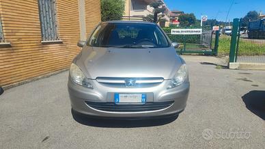 Peugeot 307 1.4 16V 5p. XR Plus