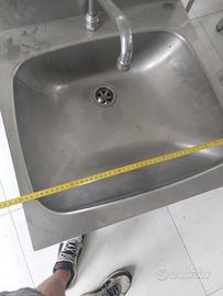 LAVANDINO ACCIAIO CARENATO