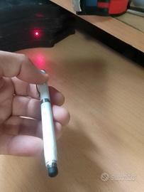 Penna luce e laser touch per IPhone