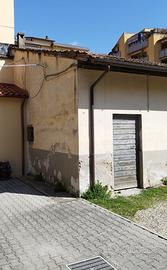 Garage-moto + posto auto