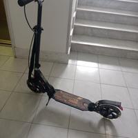 Monopattino a spinta