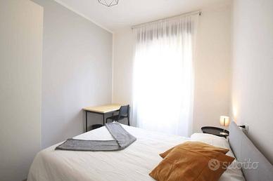 Stanza in appartamento di 63 m² a Modena