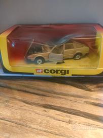 Corgi 338 Rover 3500 V8 Oro Metallizzato 1981 
