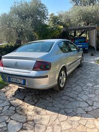 Peugeot 407