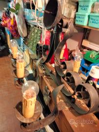 rustico lampadario e appendi abiti