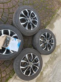 cerchi in lega con pneumatici 185 65 15