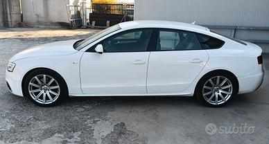 Audi a 5 Sportback s line 2.0 177cv