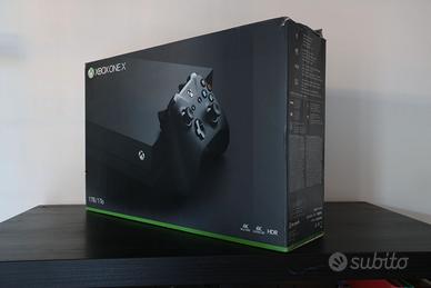 Xbox One X 1TB con scatola originale + controller
