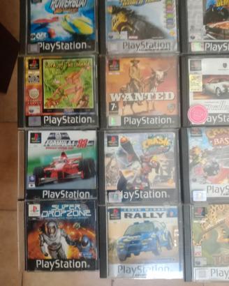 Play station 1 LOTTO di  32 videogiochi 