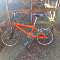 bicicletta bmx