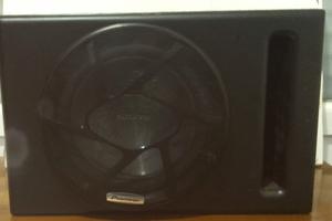 Subwoofer con amplificatore