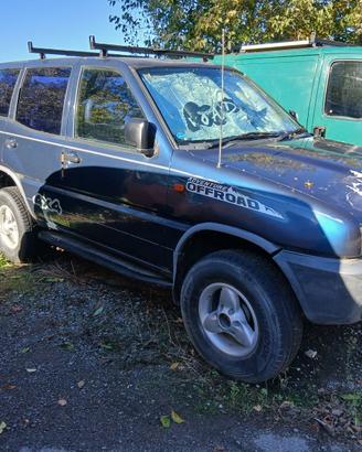 RICAMBI NISSAN TERRANO INTERO 2.7  101 cv