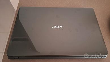 Laptop Acer Aspire E1-571