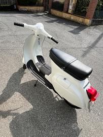 Piaggio vespa primavera