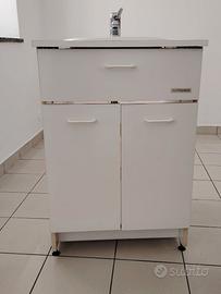 MOBILE X LAVANDERIA/BAGNO
