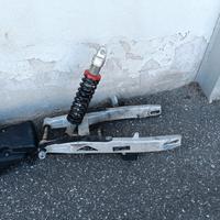 forcellone posteriore e impianto elettrico swm125 