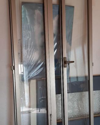 Porta da esterno in alluminio con telaio